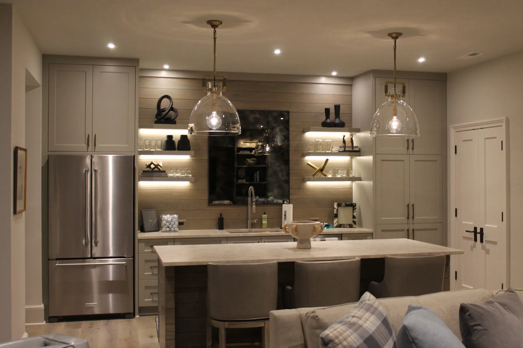 Custom built-in bar cabinetry by Distinctive Cabinets